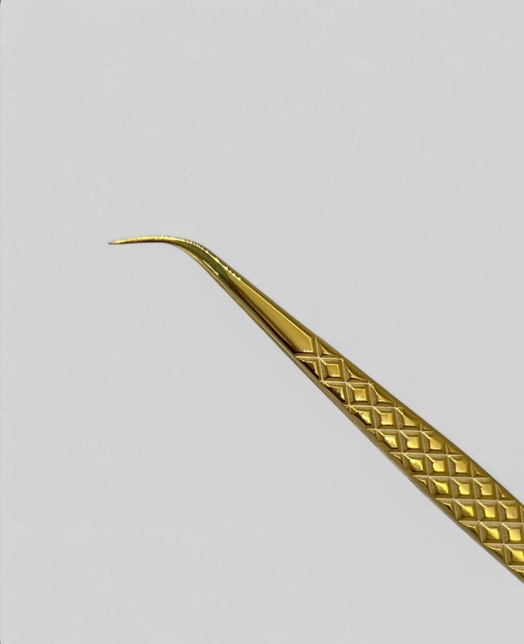 Precise Curved Isolation